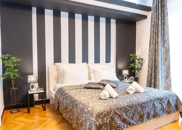 Syntagma Suite 1